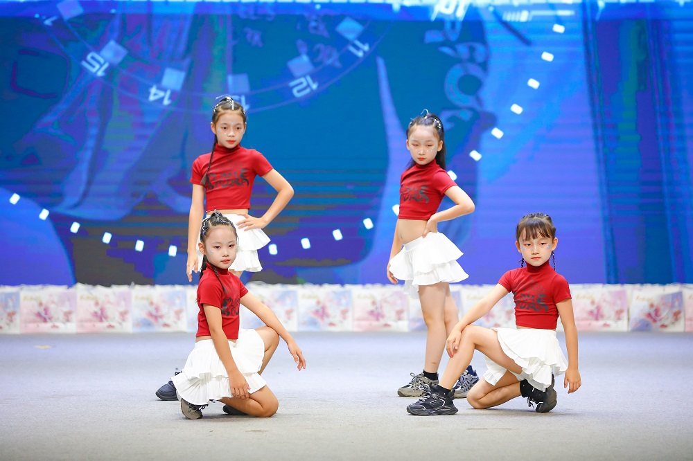 1111-1 LEWIN·乐玩-(中国唯一)官方网站